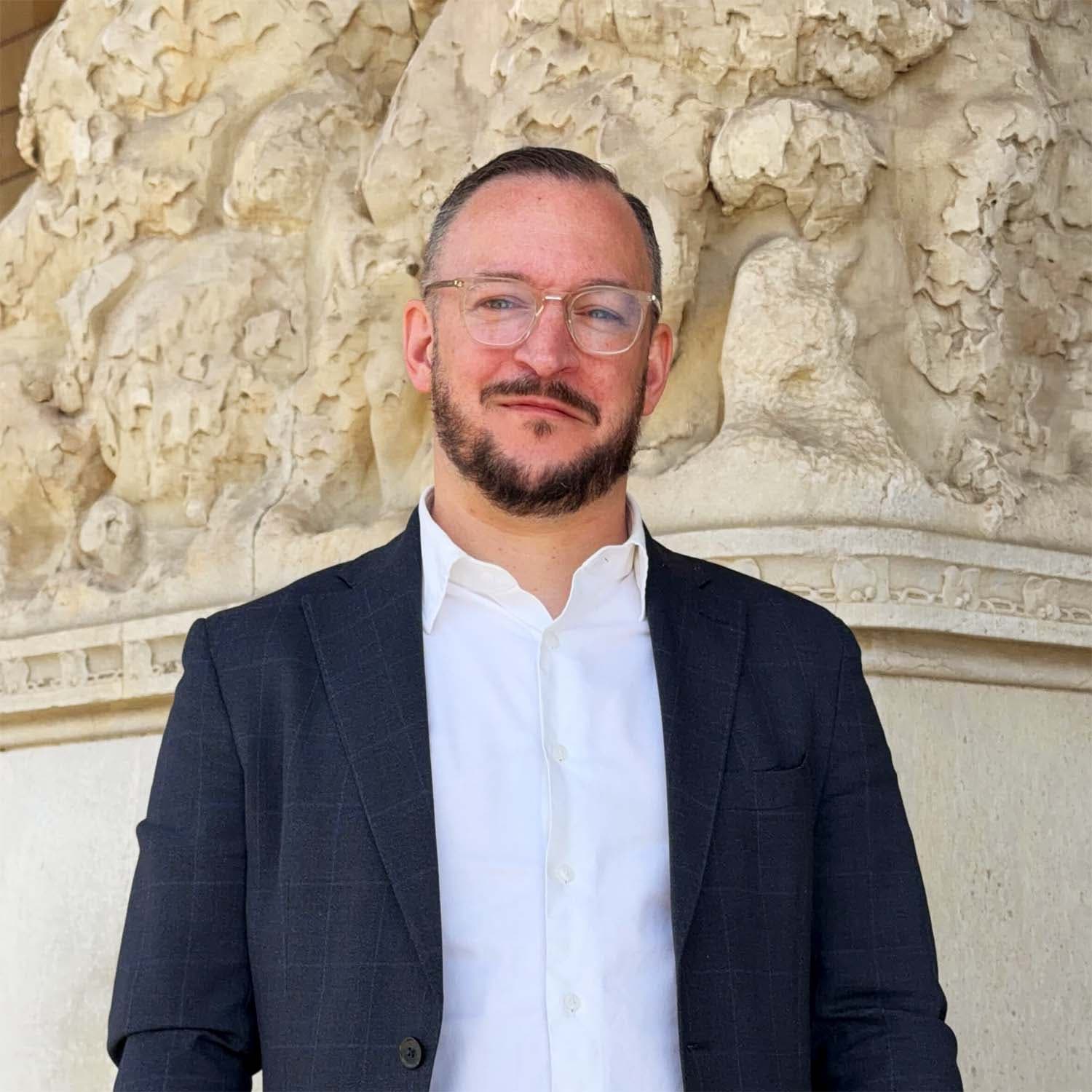 Portrait of Rikard Camitz, a member of Nordiska's Real estate finance team.